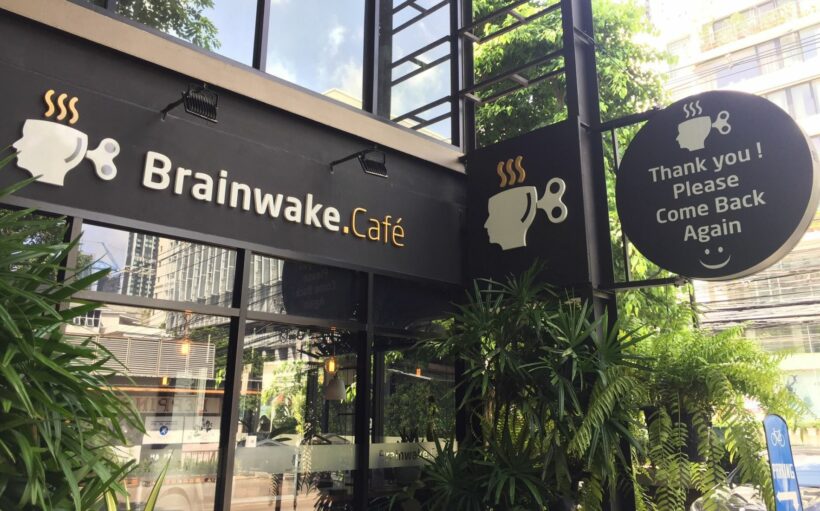 เจ้าของร้านคาเฟ่ดัง ไม่ขอรับเงินเดือน ช่วยพนักงานช่วงโควิด | The Thaiger