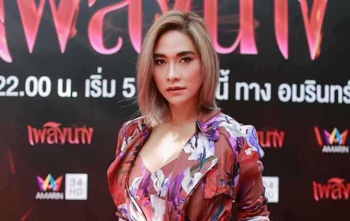 พลอย เฌอมาลย์ ถาม ประเทศอื่นเขาปิดกันแล้ว บ้านเรารอถึงไหน? | The Thaiger