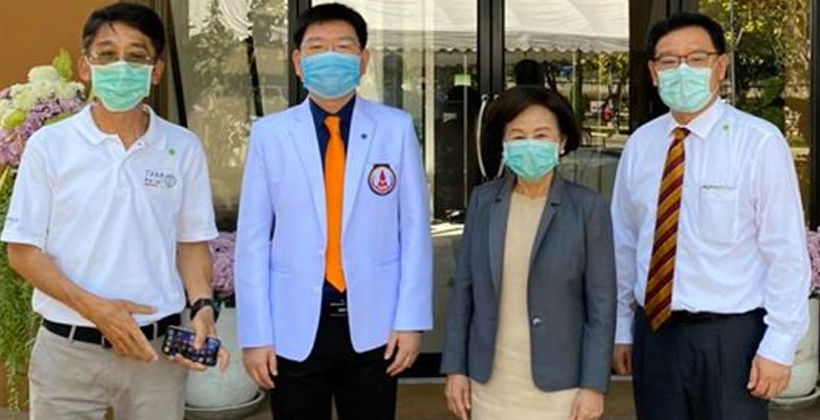 อธิการบดีมธ. เผย ผู้ป่วยโควิด-19 รายแรกเข้าใช้บริการโรงพยาบาลสนามธรรมศาสตร์ | The Thaiger