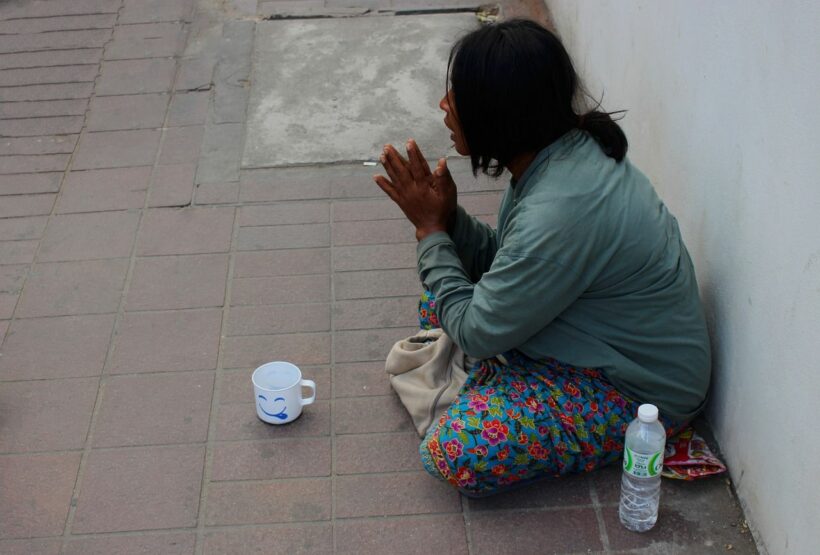 ตกงานจากโควิด-19 ประกันสังคมจ่าย 50% นาน 6 เดือน | The Thaiger