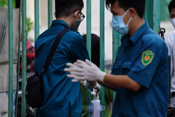 Chung cư Hòa Bình quận 10 ra sao sau khi có bệnh nhân nhiễm virus corona | News by Thaiger