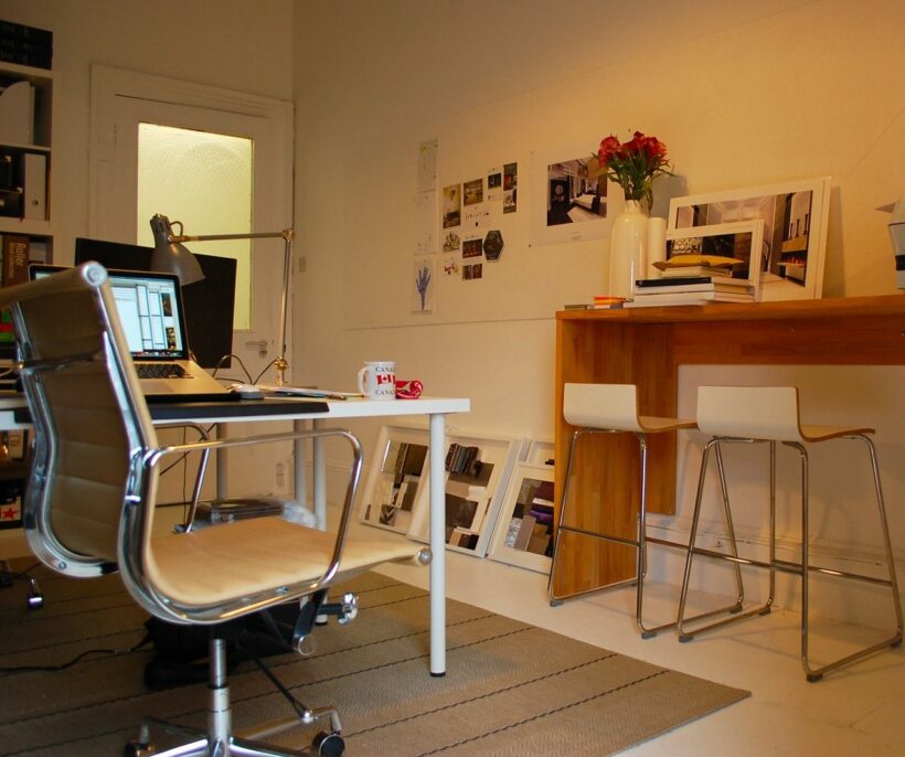 กฟผ. เริ่ม Work from Home ‘อยู่บ้าน หยุดเชื้อ เพื่อชาติ’ | The Thaiger