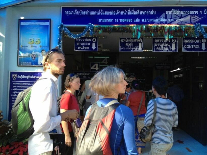 Foreigners without health certificates, insurance being turned away at Thai airports