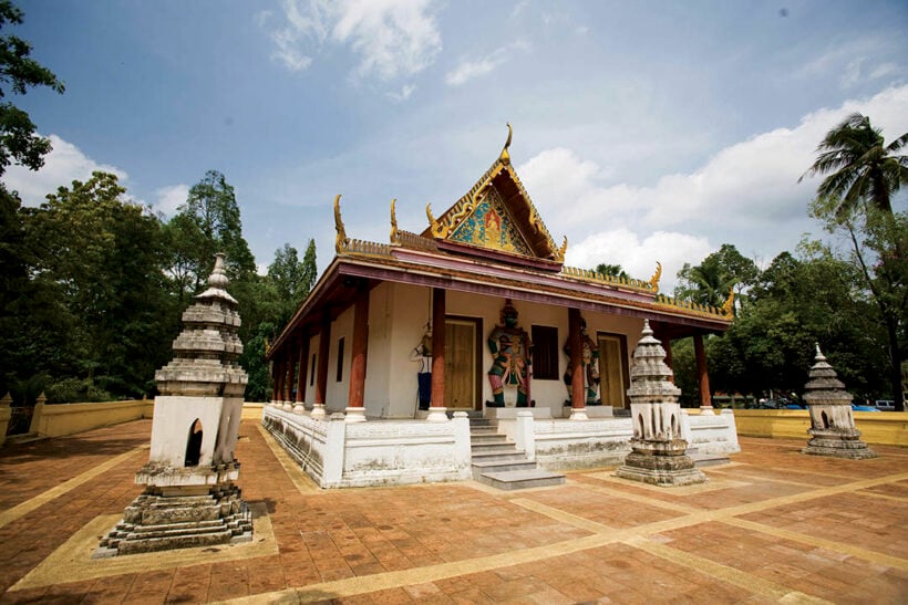 Stranded Russian student earns his room and board at Surat Thani temple