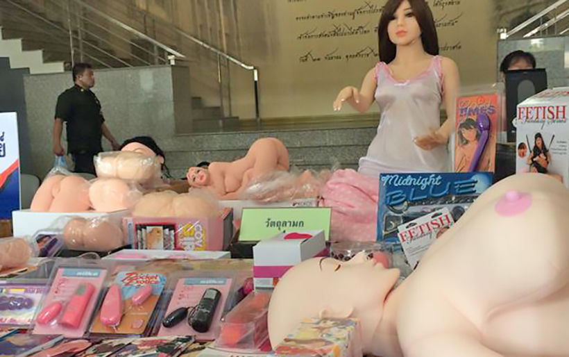2 Chinese nabbed for peddling sex toys, hemp oil, facemasks | News by The Thaiger