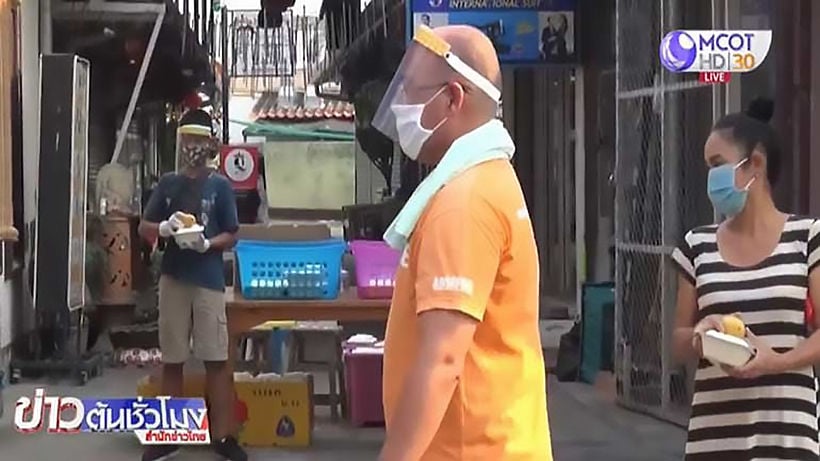 Many farangs chipping in to help their stricken communities - VIDEO | News by Thaiger