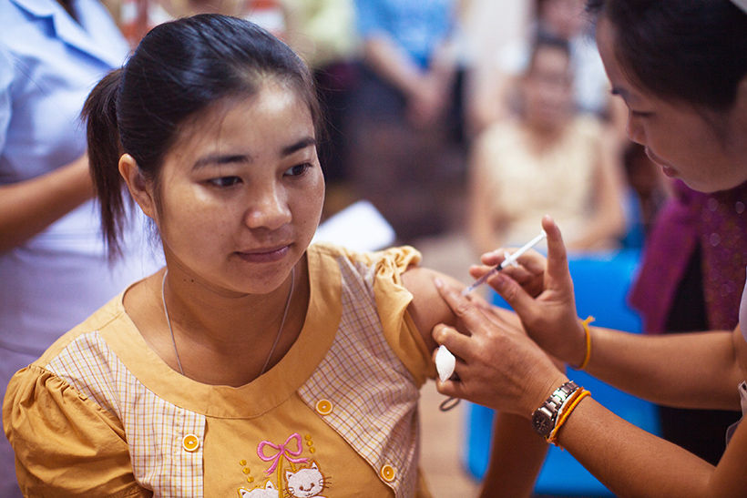 Thai government approves 1 billion baht for development of Covid-19 vaccine