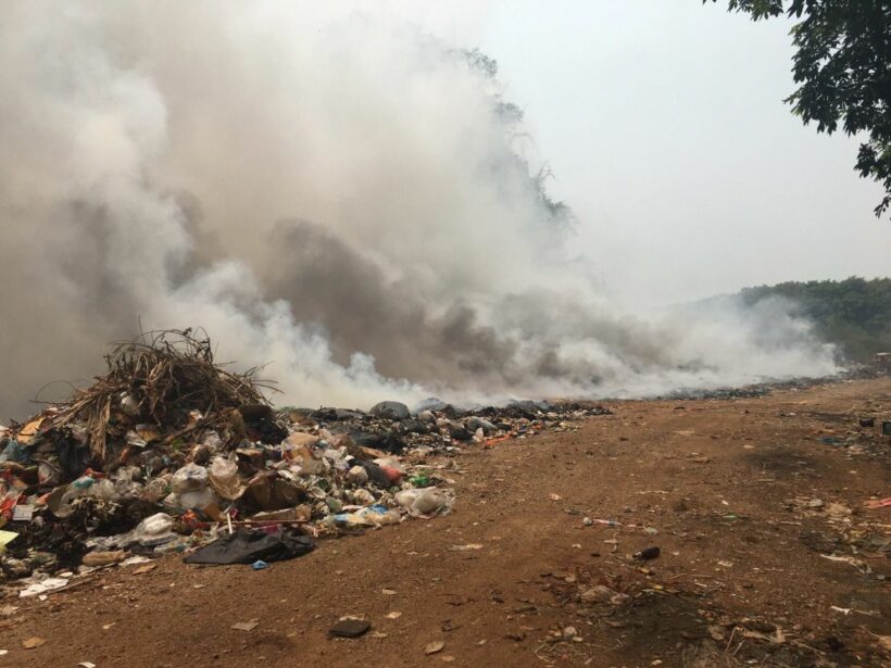 Fire in Kanchanaburi sends foul smoke over Burmese border | News by Thaiger