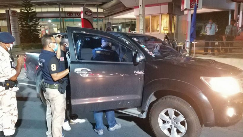 Police arrest 21 curfew violators in Phuket, and raid a party in Pattaya