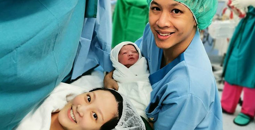 โอม ค็อกเทล ได้ลูกชายคนใหม่ ‘น้องภีระ’ ปัณณ์นภัส – เพื่อนๆ แสดงความยินดี | The Thaiger