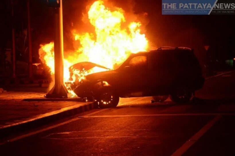 Officer survives fiery crash in Chon Buri | News by Thaiger