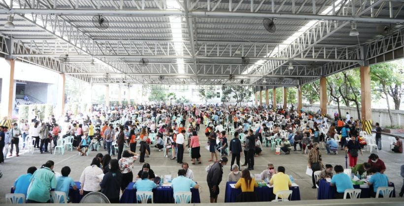วันวิสาขบูชา ! การคลัง แจ้งวันนี้งดรับเรื่องร้องเรียน 5,000 บาท “เราไม่ทิ้งกัน” | The Thaiger
