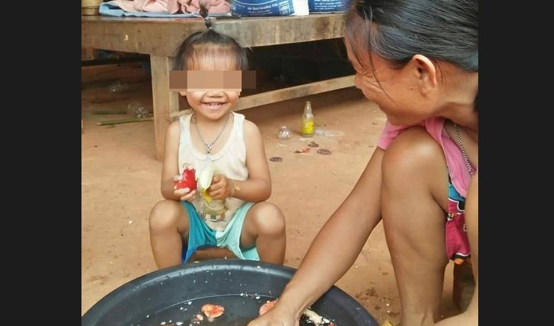 ญาติเลื่อนงานเผาน้องชมพู่ ข้องใจสาเหตุการเสียชีวิต ส่งตรวจใหม่ | The Thaiger