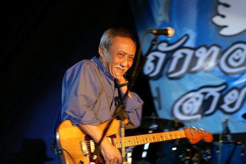 ประวัติ ‘ไกรศักดิ์ ชุณหะวัณ’ อดีตรองหัวหน้าพรรคประชาธิปัตย์ | The Thaiger