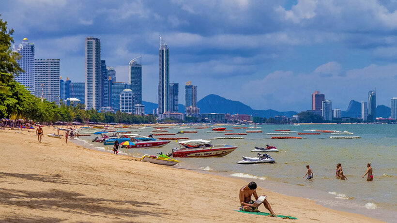 Police warning: Pattaya’s beaches remain party and alcohol-free zones