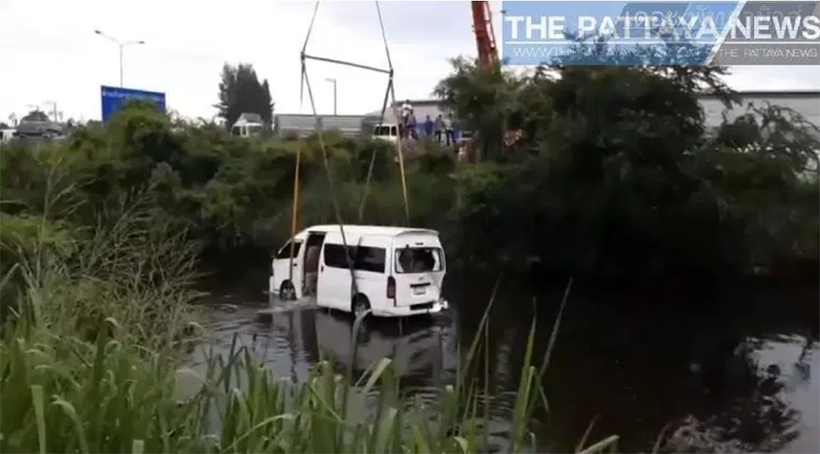 Chon Buri minivan lands in pond after SUV collision