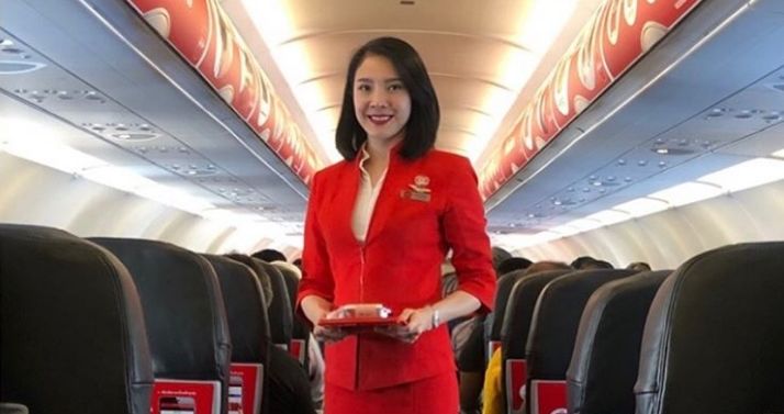 รู้จัก นิ้ง กุลสตรี แอร์โฮสเตสสาวสวย อดีตดาราไทย | The Thaiger
