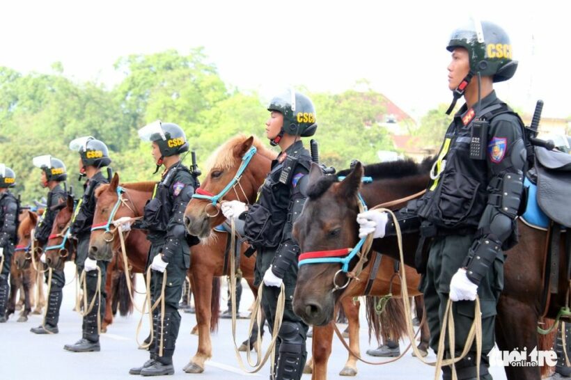 Đoàn cảnh sát cơ động kỵ binh lần đầu tiên ra mắt tại Việt Nam | News by Thaiger