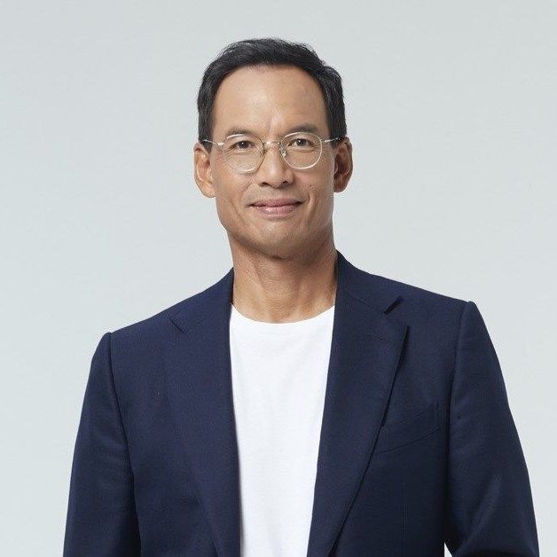 กรณ์ แนะ ผลักดันสวัสดิภาพสัตว์ ทางออกปัญหาลิงเก็บมะพร้าว | The Thaiger