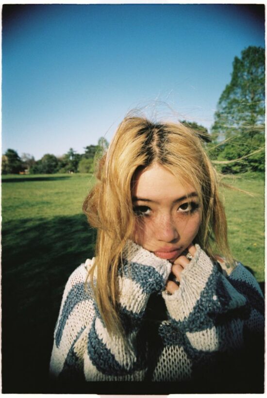 Beabadoobee ปล่อยซิงเกิลแรก ‘Care’ เปิดตัวอัลบั้มใหม่ Fake It Flowers | The Thaiger