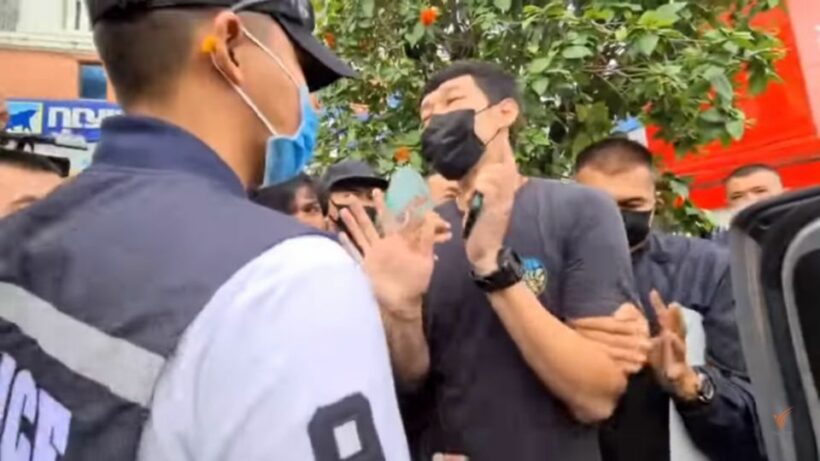 2 Rayong protesters arrested after trying to display signs during PM’s visit