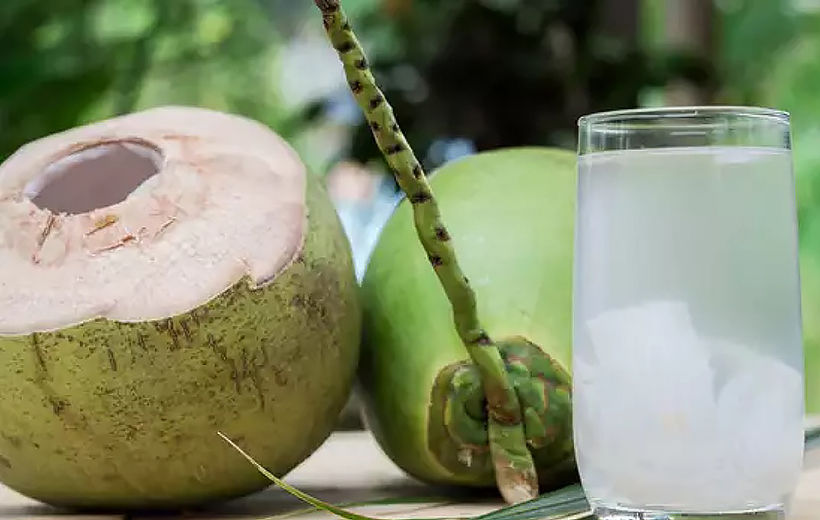 Experts warn against coconut water concoction for kidney stones