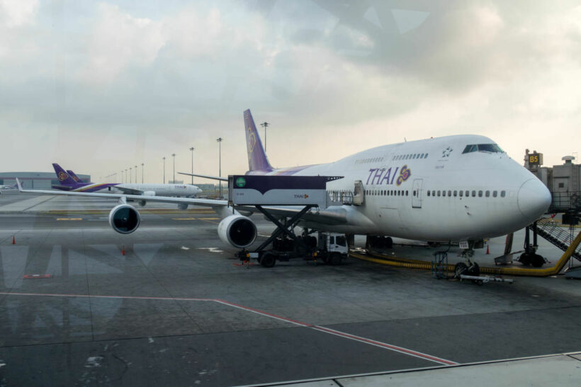 Thai Airways seeks to conserve finances by offering unpaid leave, early retirement