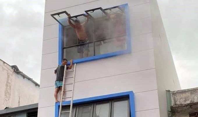 TP. HCM: Hỏa hoạn tại quán cơm khiến 7 người bị mắc kẹt | News by Thaiger