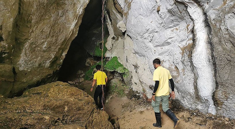 Newly discovered 3,000 year old cave paintings in Phang Nga