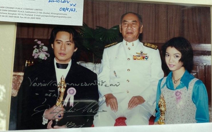 อยากกรี๊ด! นุ๊ก สุทธิดา เป็นปลื้มหลัง เบิร์ด ธงไชย ส่งรูปมาให้ | The Thaiger