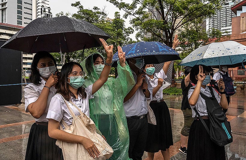 Uni students defy rain to hold pro-democracy rally; more planned