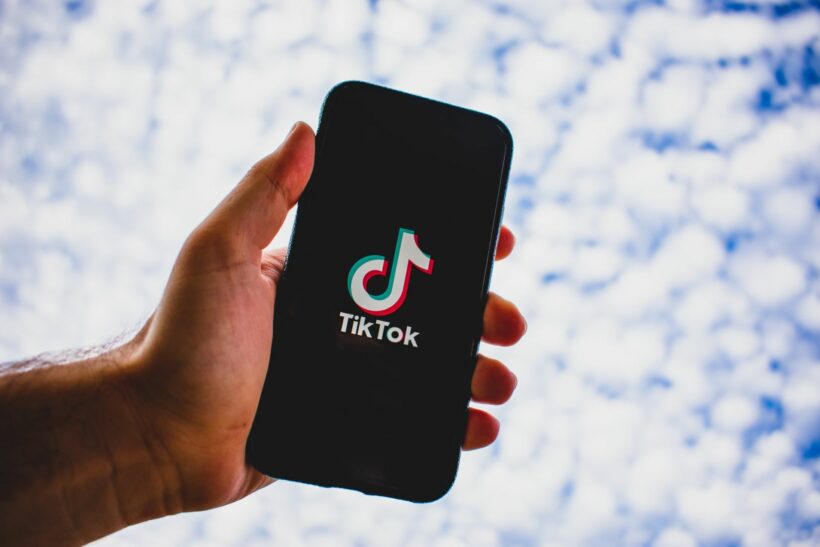 ไมโครซอฟต์ ยัน จะซื้อ Tik Tok หลังเจรจาสะดุด เพราะทรัมป์ประกาศแบนแอปจีน | The Thaiger