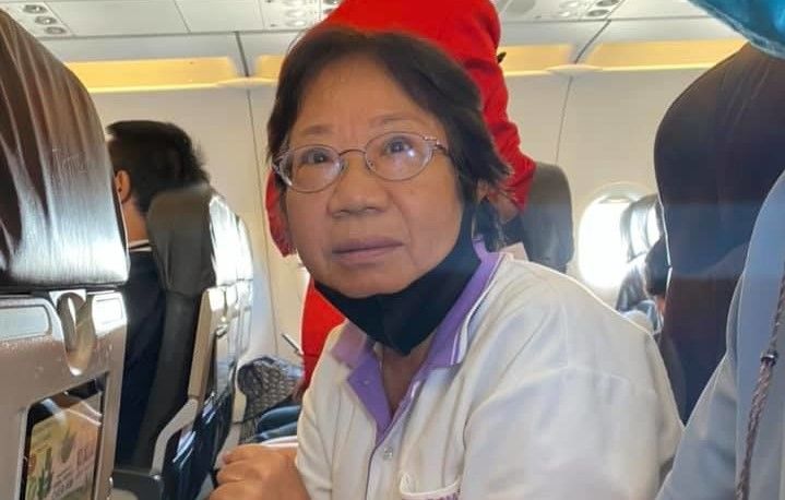 Retired nurse helps choking passenger on Thai AirAsia flight