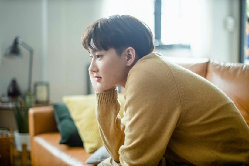 กัปตัน ชลธร เปิดตัวเพลงเดี่ยว ‘คุยไปก่อน’ อวลกลิ่นอายยุค 90 | The Thaiger