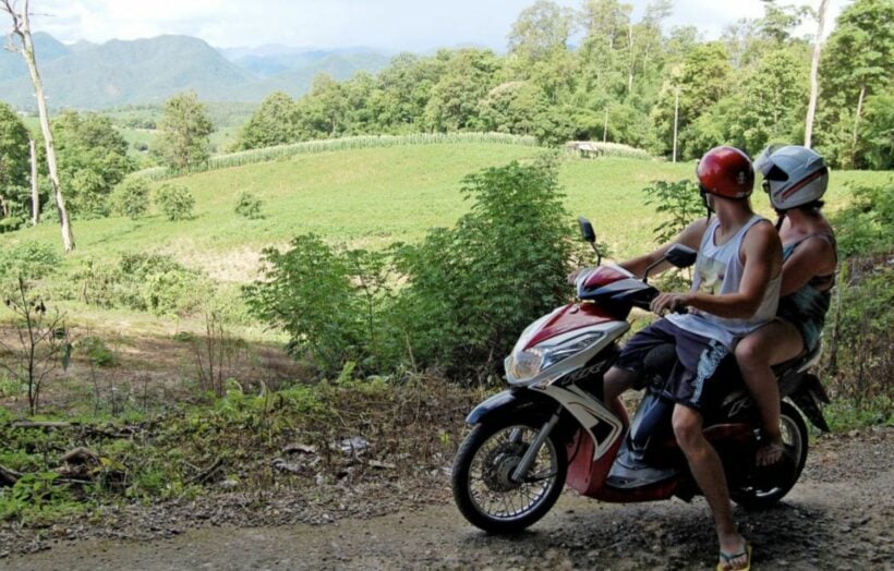 Riding and renting a motorbike in Thailand | Top 10 tips | VIDEO