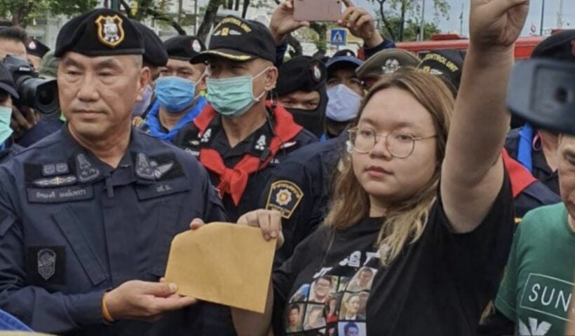 Bangkok protest rally wraps up after a letter of demand is presented to officials