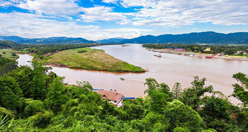 2 Burmese nationals arrested while crossing river into Thailand