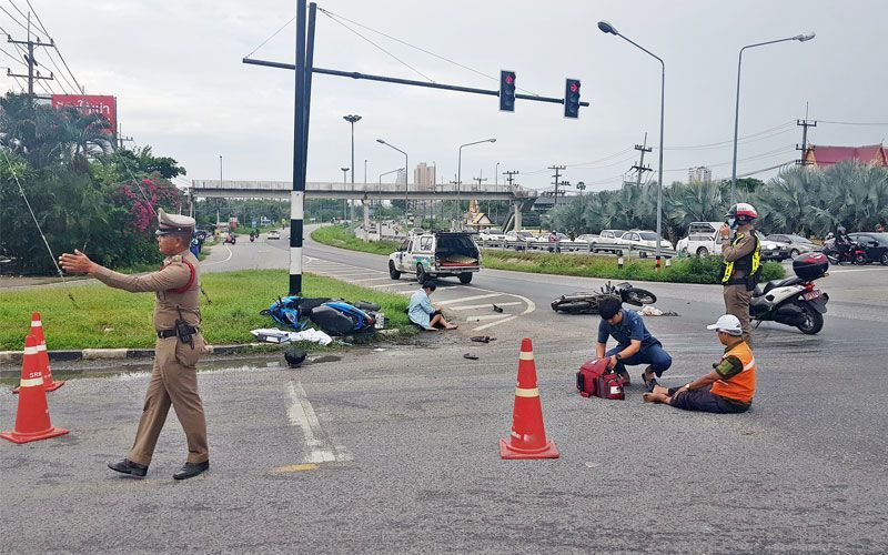 Win driver allegedly ran red light, hits teenage motorbiker