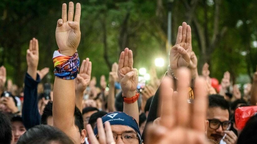 Peaceful pro-democracy protests in Bangkok by Taloo-Fah