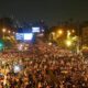 72% think the Thai government are “stalling”, 60% say leave the Monarchy alone | The Thaiger