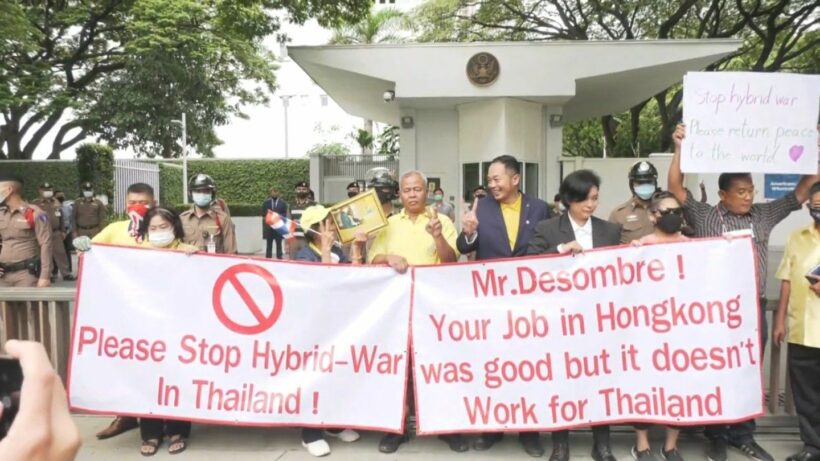 Royalists rally at US Embassy, call on Americans to stop “interfering” with Thai politics