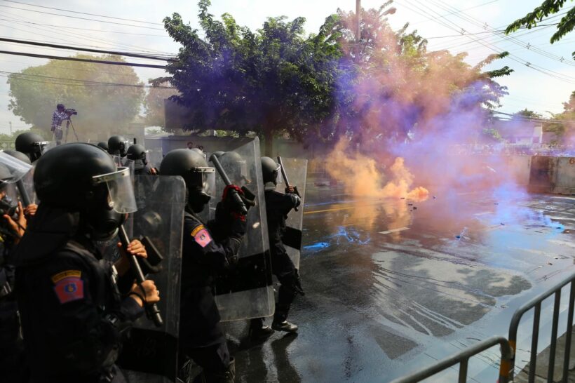 Bangkok police blame insufficient manpower for failure to control Parliament road clashes