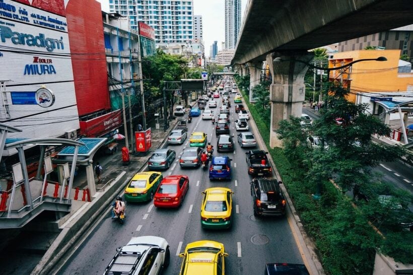 Taxi drivers in Bangkok can now charge “handling fees” for luggage