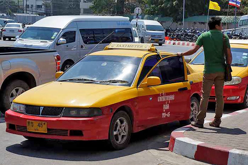 Phuket taxis and tuk tuks under the microscope again after passenger ripped off