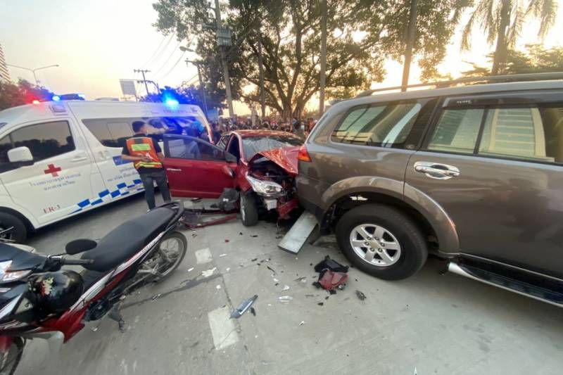 2 motorbike riders killed in Bangkok after woman allegedly falls asleep behind the wheel