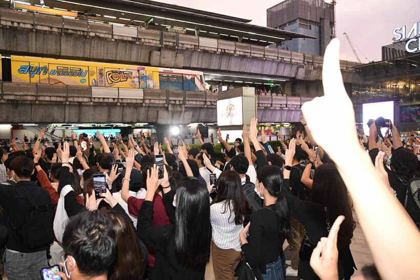 Anti-government activists moved to Bangkok’s Thon Buri prison