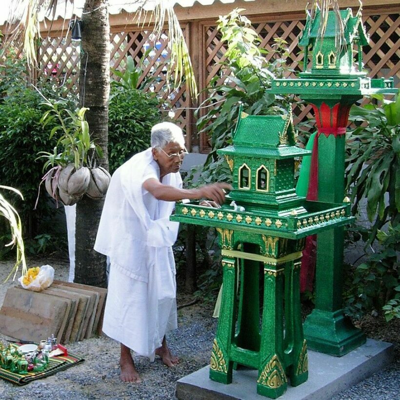 Why Thai locals make homes for the spirits | Thaiger