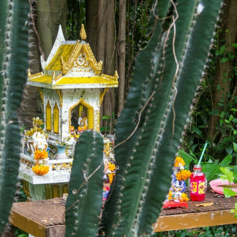 Why Thai locals make homes for the spirits | Thaiger