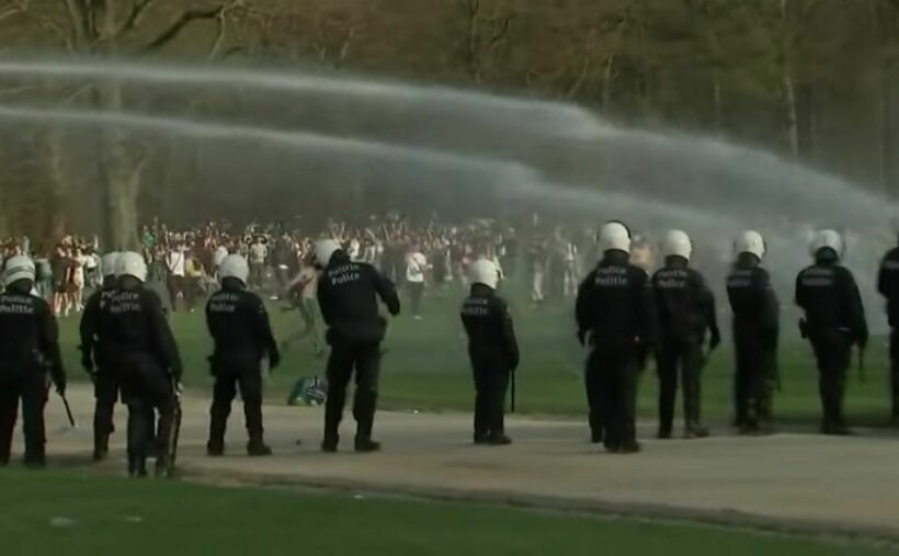 Belgian police clash with Covid-19-flaunting park crowd