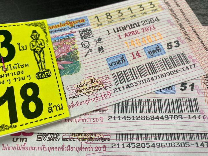 Young Chon Buri couple in debt win 12 million baht in Thai lottery